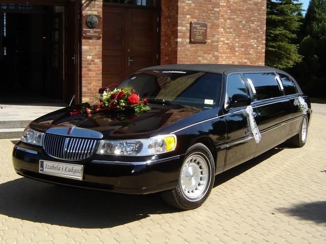 Lincoln Town Car Cartier Stretch Limousine