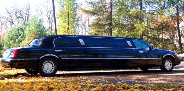 Lincoln Town Car LIMOUSINE – zdjęcie 3