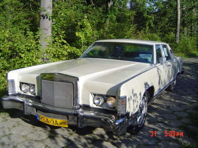 Lincoln Town Car – zdjęcie 2