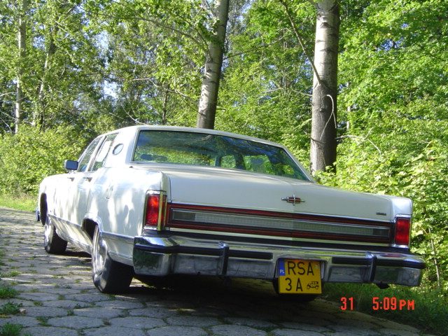 Lincoln Town Car – zdjęcie 3