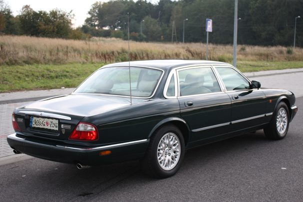 Jaguar XJ8 LONG – zdjęcie 4