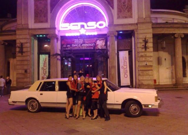 Lincoln Town Car – zdjęcie 2