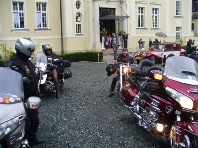Eskorta motocyklowa (asysta)