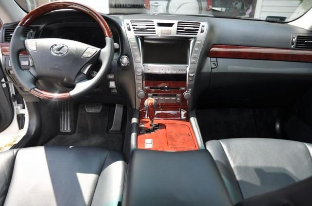 Lexus LS 460 – zdjęcie 10