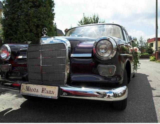 Mercedes W110 Retro – zdjęcie 3