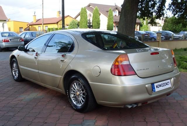 Chrysler 300M – zdjęcie 3