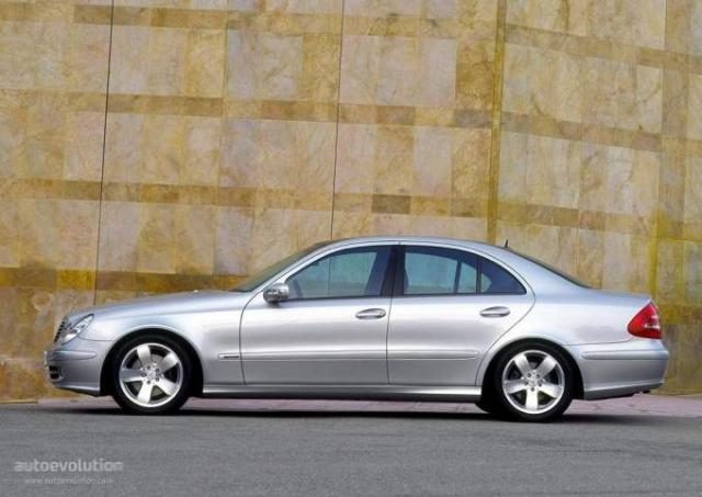 Mercedes E klasa 2006 – zdjęcie 2