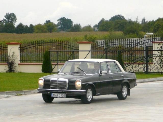 Mercedes 220 D – zdjęcie 2