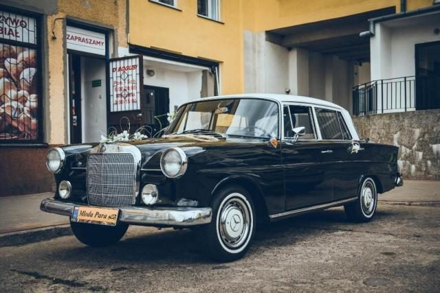 Mercedes W110 – zdjęcie 2
