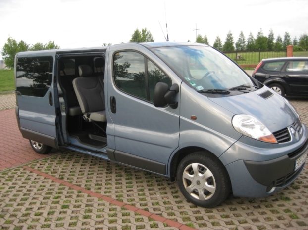 Renault Trafic – zdjęcie 2