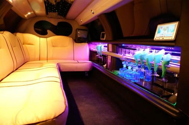 Lincoln TOWN CAR 120 - Stretch Limousine – zdjęcie 5