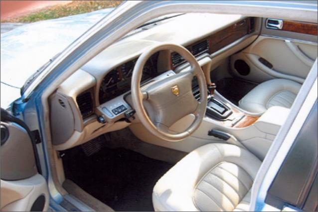 Jaguar S-TYPE – zdjęcie 4
