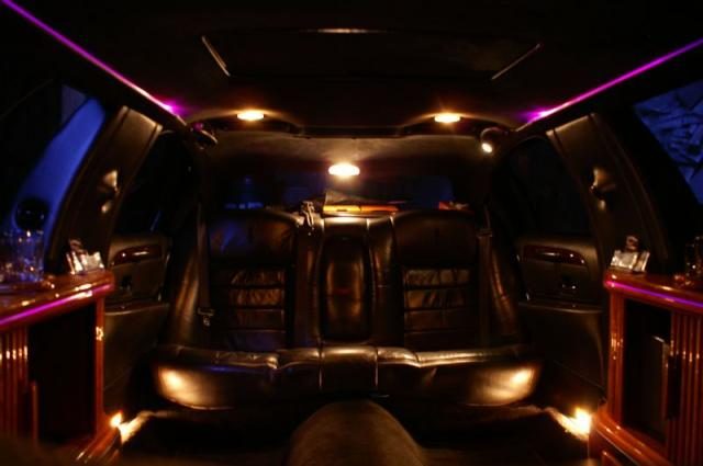 Lincoln TOWN CAR 80 - Stretch Limousine – zdjęcie 3