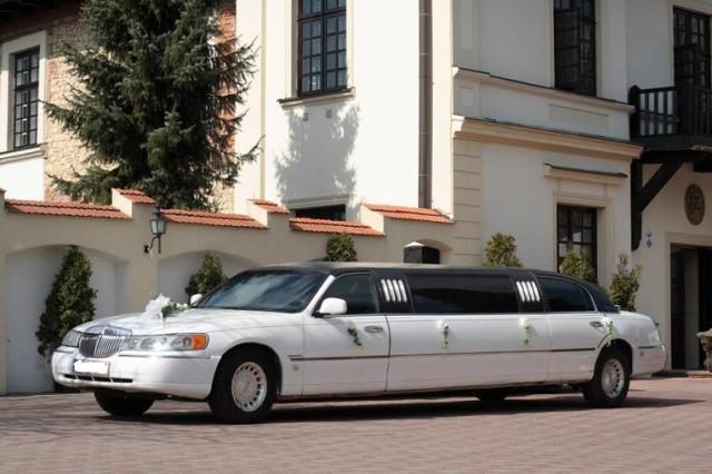 Lincoln TOWN CAR – zdjęcie 2