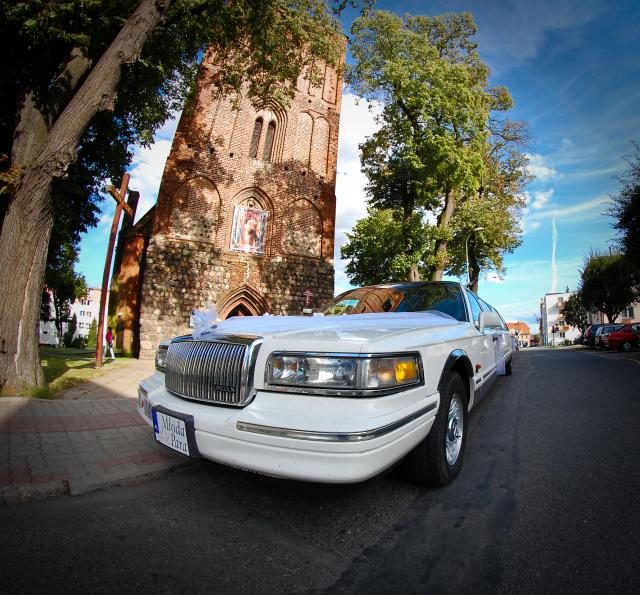 Lincoln Town Car – zdjęcie 2