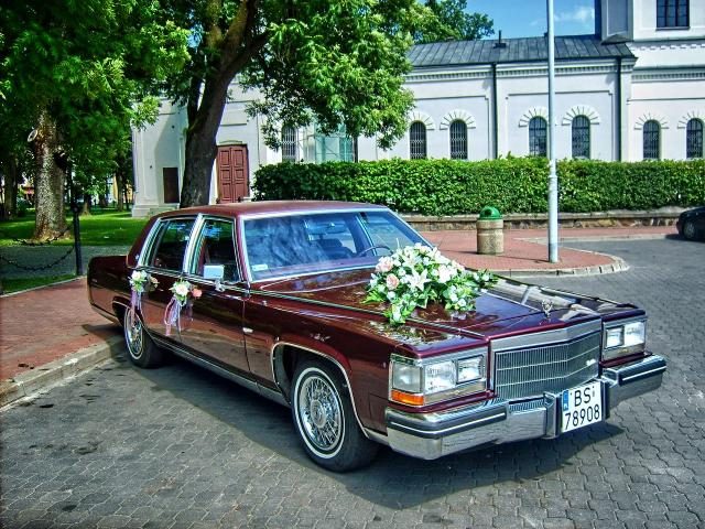 Cadillac Fleetwood Brougham – zdjęcie 3