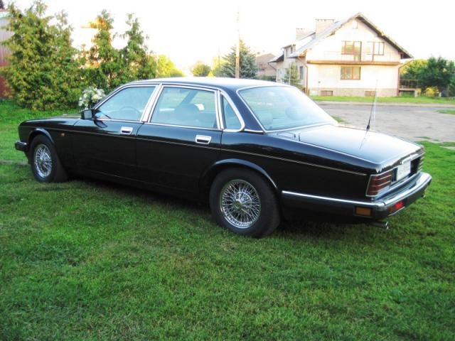 Jaguar XJ – zdjęcie 2