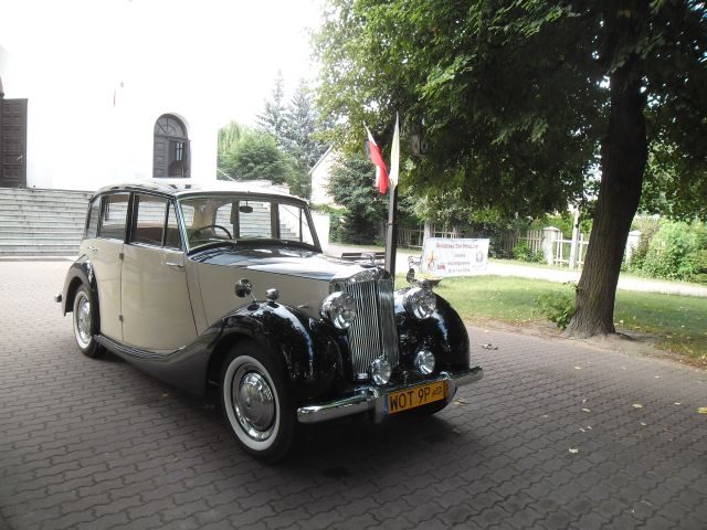 Triumph Renown 1940 z profilu