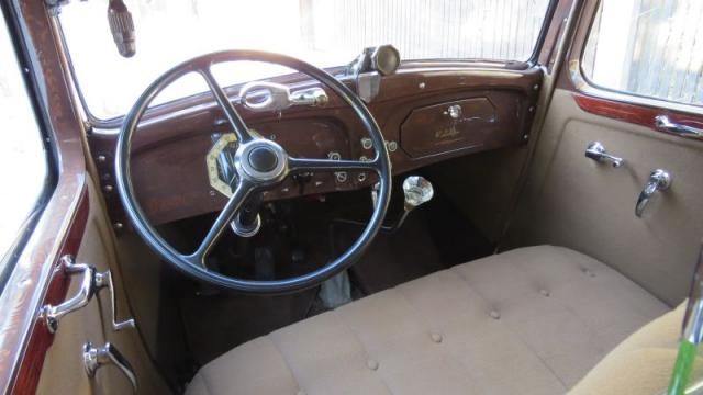 Renault1935 miejsce kierowcy
