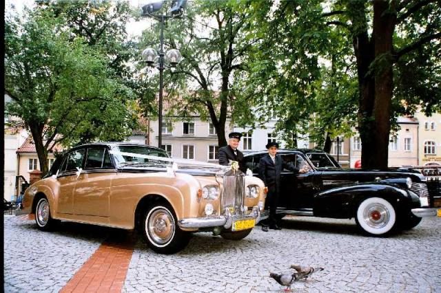 Cadillac Sixty Special (1939) i Rolls-Royce Silver Cloud (1964)